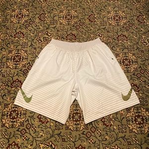 Nike Performance Shorts - XL - White Gold